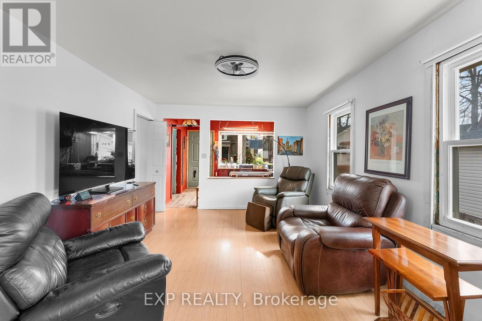 240 Lincoln Road W, Fort Erie, Ontario  L0S 1B0 - Photo 11 - X12942834