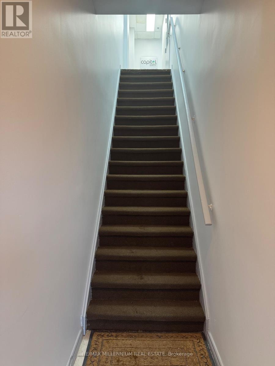 2 - 1315 Derry Road E, Mississauga, Ontario  L5T 1B6 - Photo 2 - W12822538