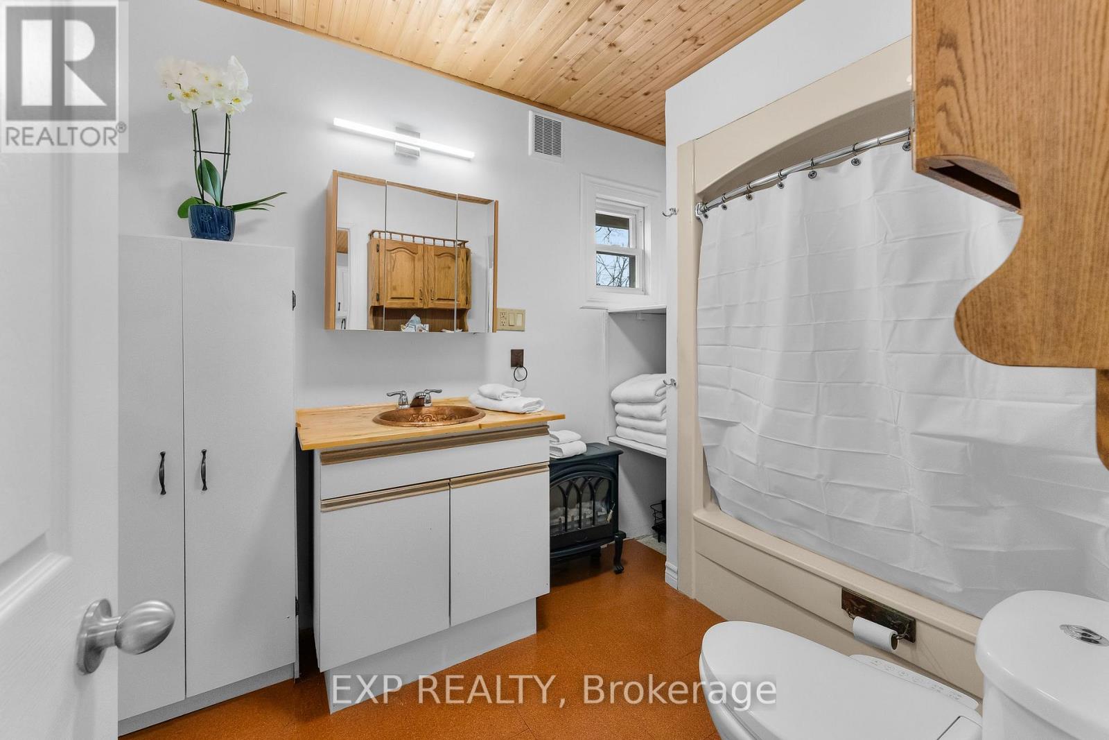 240 Lincoln Road W, Fort Erie, Ontario  L0S 1B0 - Photo 17 - X12942834