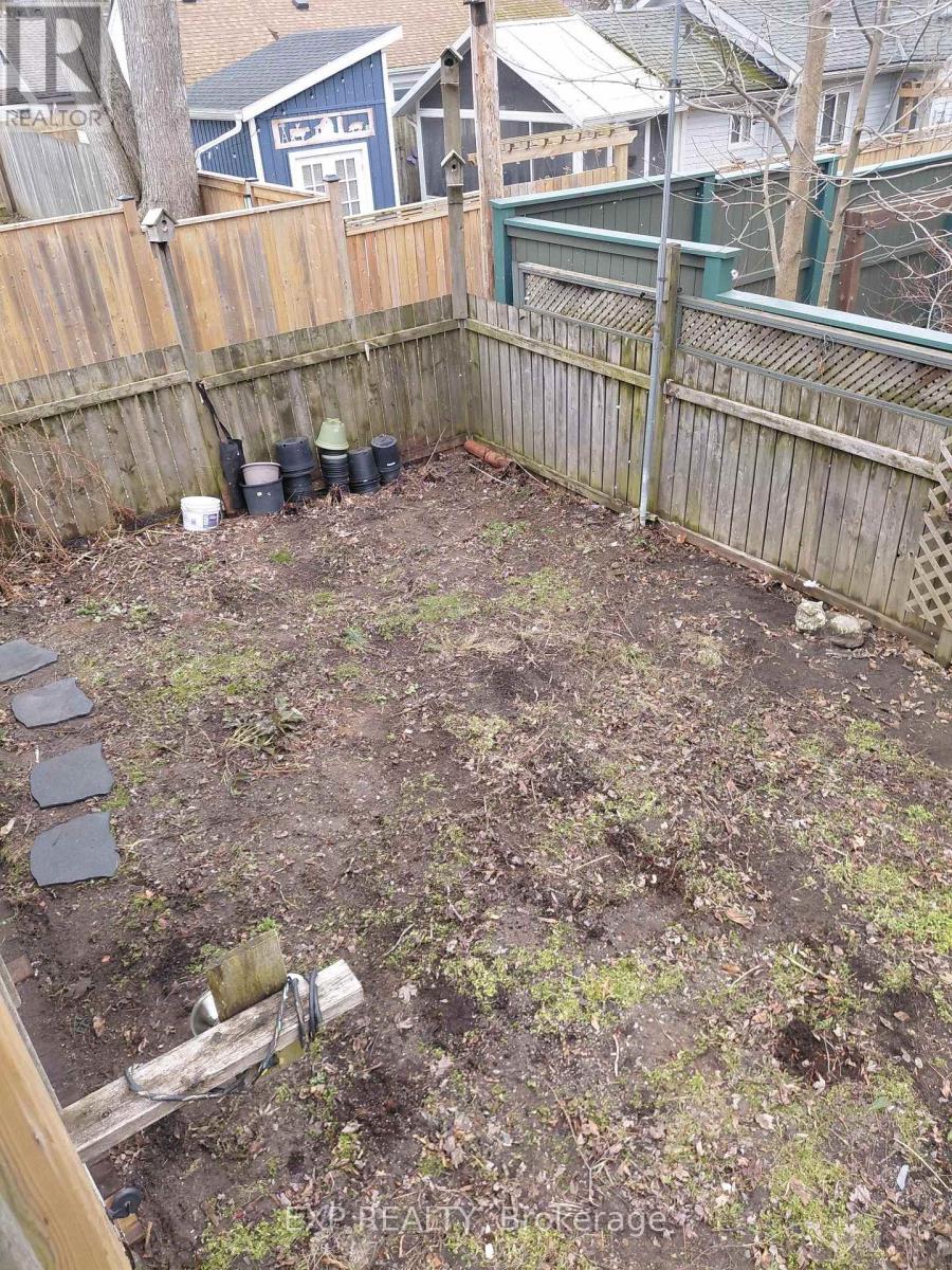 240 Lincoln Road W, Fort Erie, Ontario  L0S 1B0 - Photo 22 - X12942834