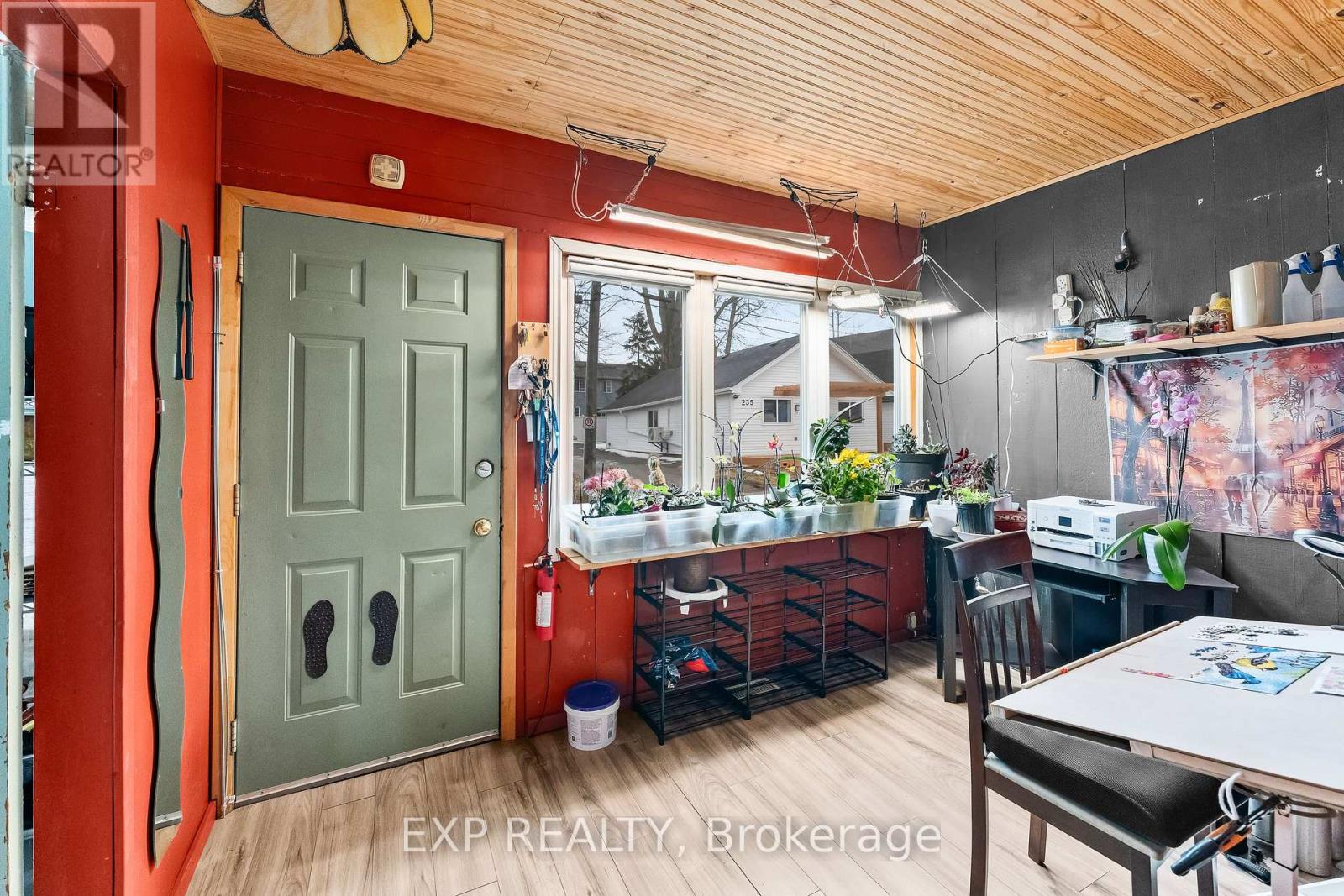 240 Lincoln Road W, Fort Erie, Ontario  L0S 1B0 - Photo 8 - X12942834