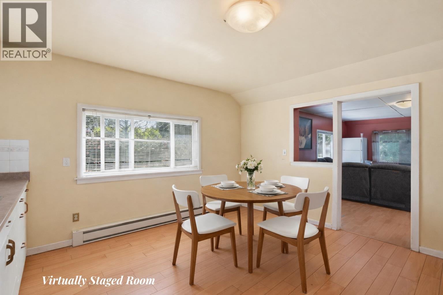 5689 Porpoise Bay Road, Sechelt, British Columbia  V0N 1V0 - Photo 16 - R3105811