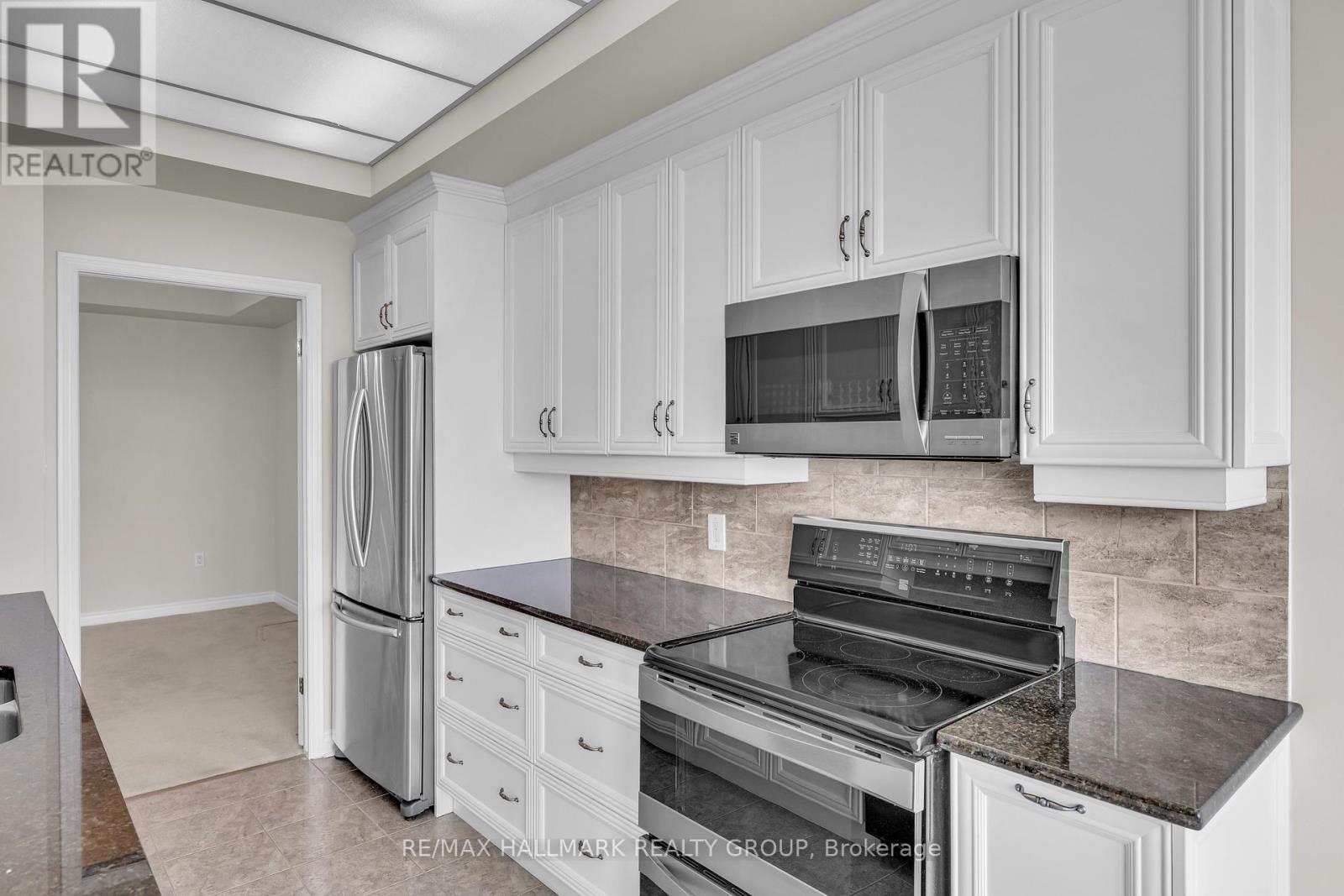 2403 - 1480 Riverside Drive, Ottawa, Ontario  K1G 5H2 - Photo 13 - X12943840