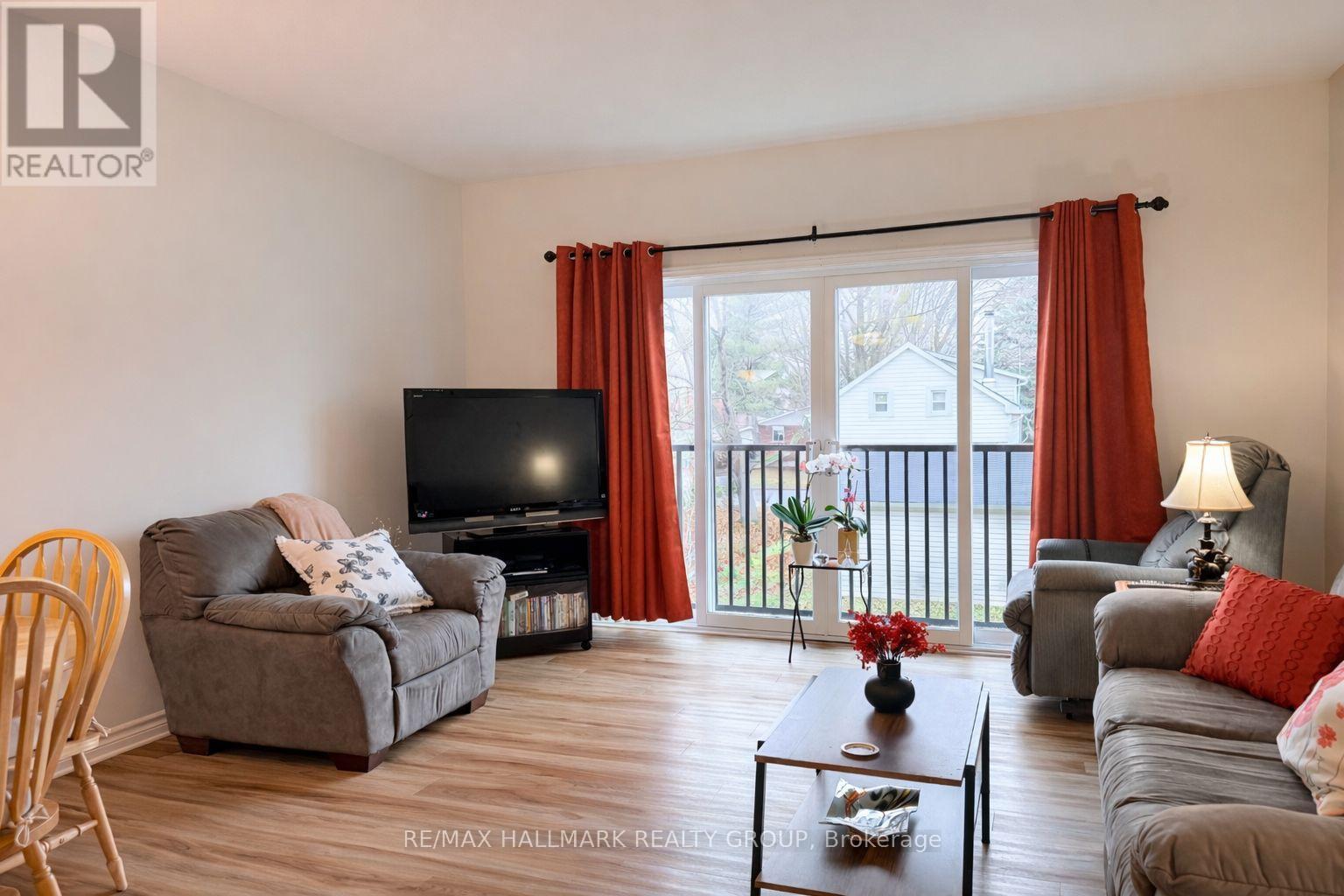 202 - 22 Welland Street, Perth, Ontario  K7H 3H7 - Photo 10 - X12943846