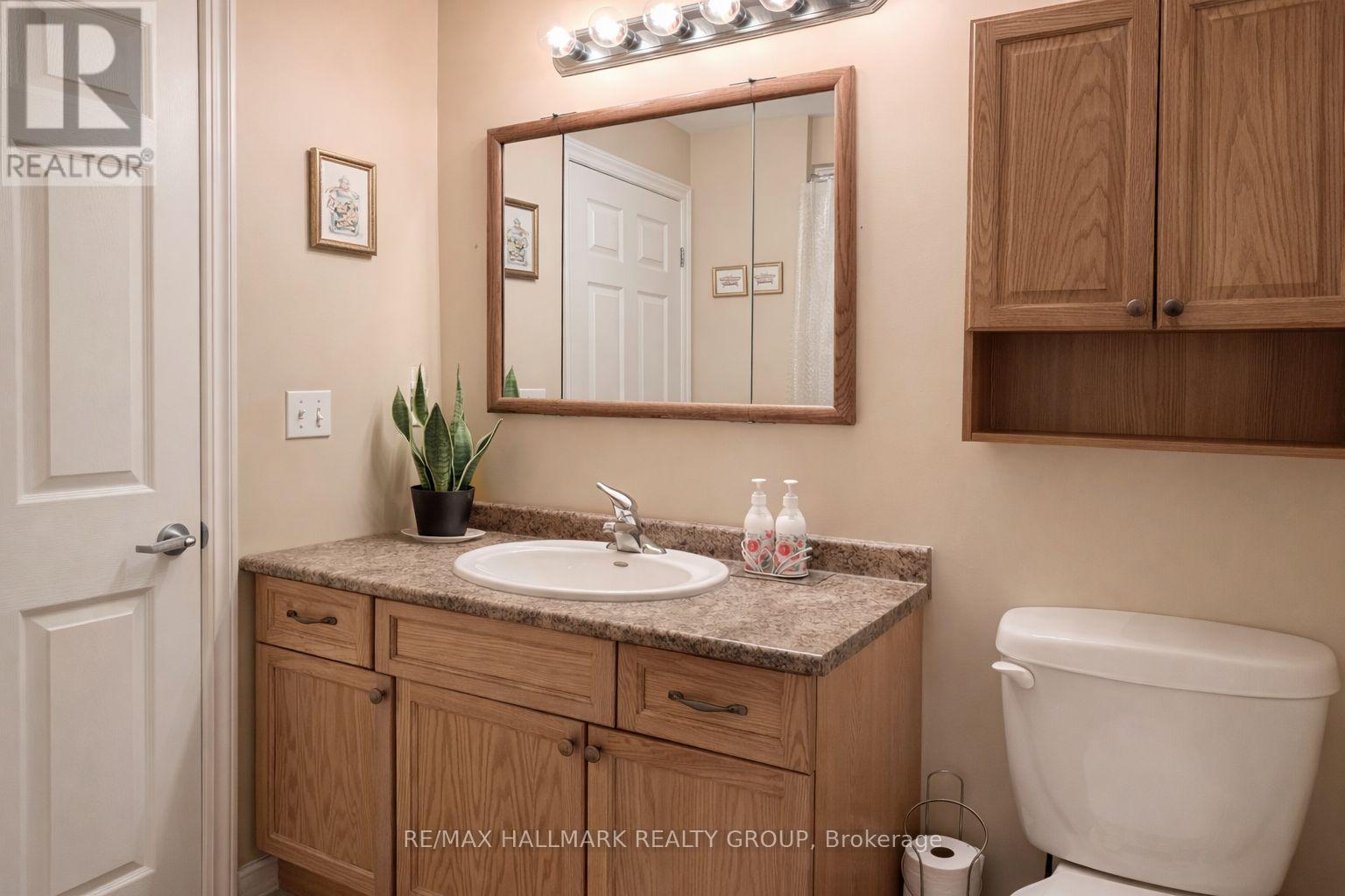 202 - 22 Welland Street, Perth, Ontario  K7H 3H7 - Photo 12 - X12943846