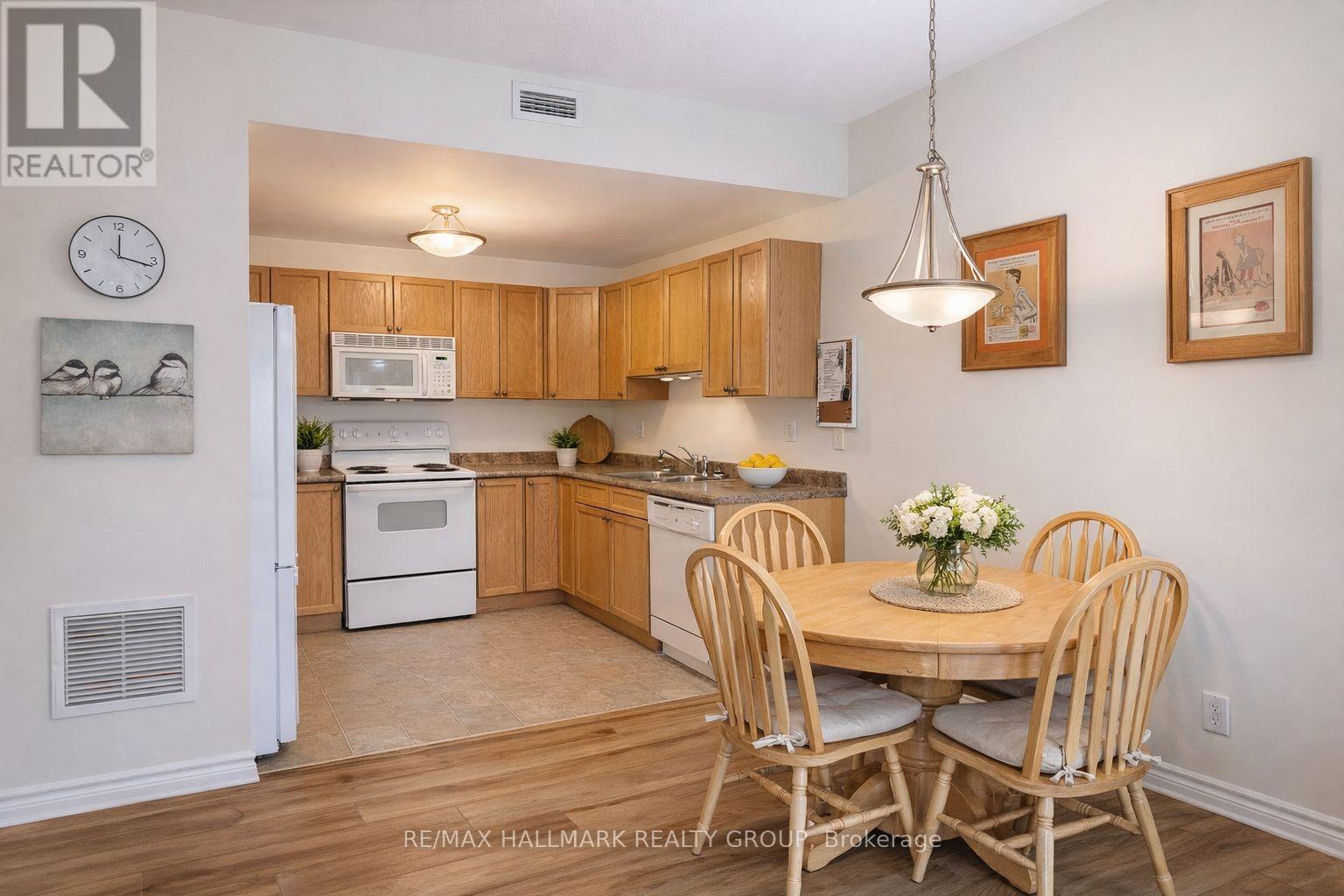 202 - 22 Welland Street, Perth, Ontario  K7H 3H7 - Photo 8 - X12943846