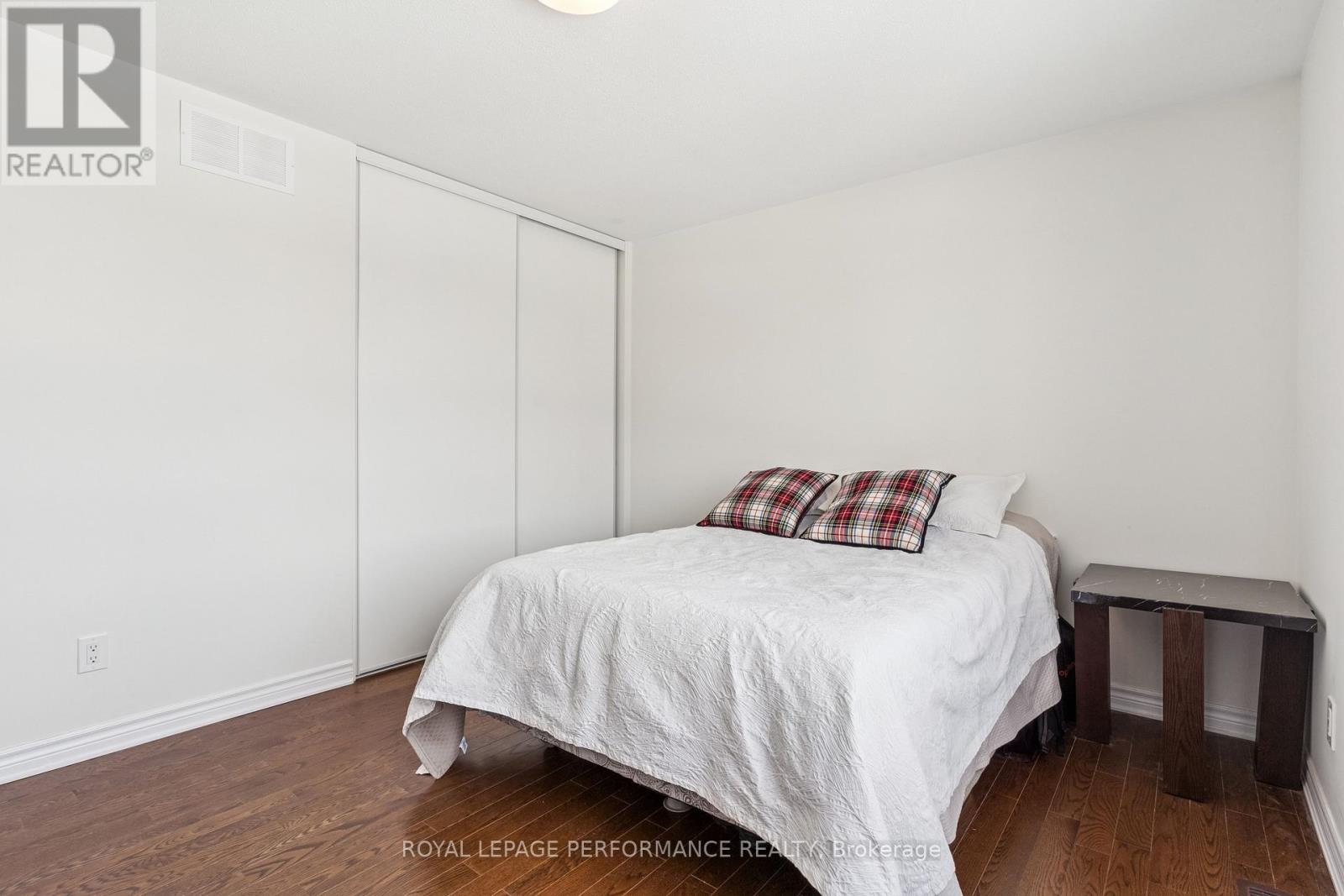 845 Snap Hook Crescent, Ottawa, Ontario  K2J 6V7 - Photo 25 - X12944020