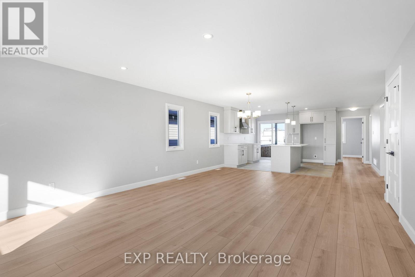 987 Katia Street, The Nation, Ontario  K0A 2M0 - Photo 3 - X12944046