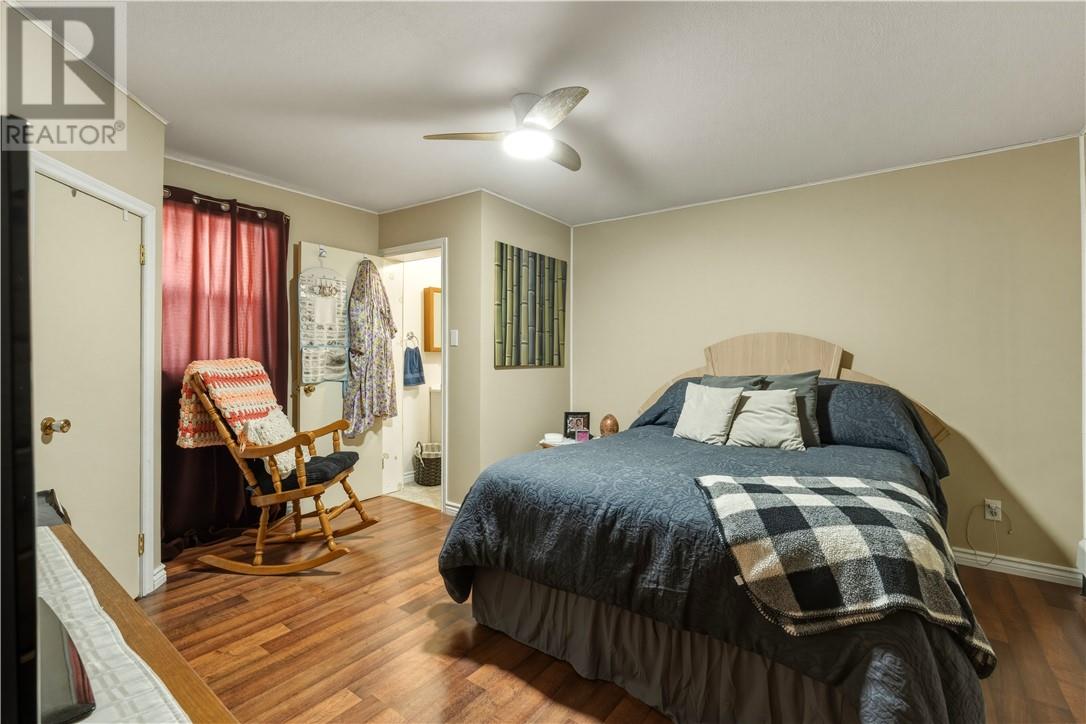 9 Second Avenue, Levack, Ontario  P0M 2C0 - Photo 7 - 2126964