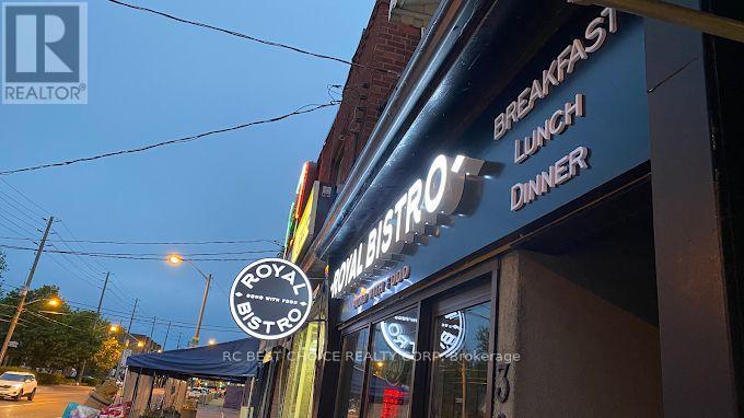 384 Royal York Road, Toronto, Ontario  M8Y 2R3 - Photo 3 - W12790560