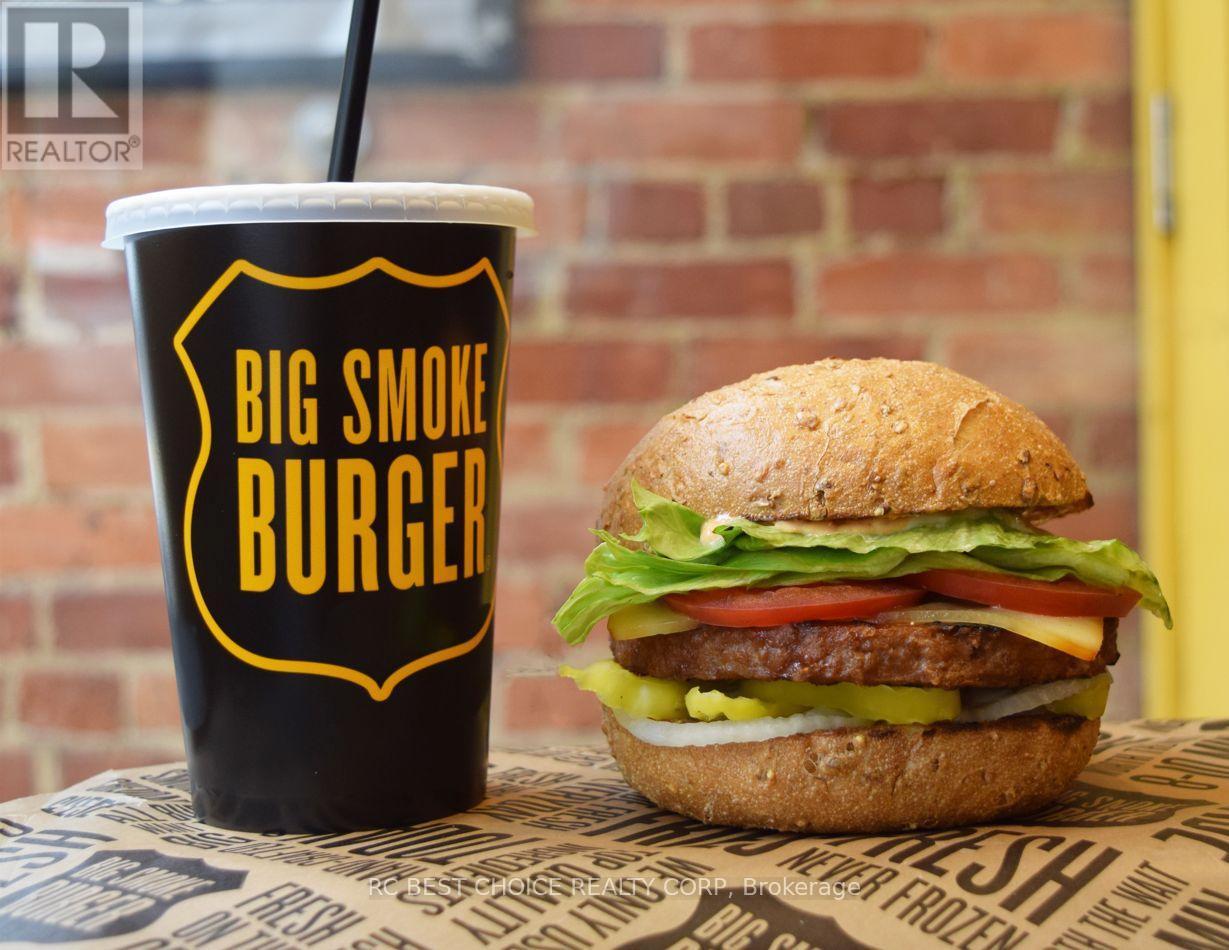 25 The West Mall, Toronto, Ontario  M9C 1B8 - Photo 7 - W12444329