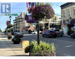 15229 YONGE STREET, Aurora, Ontario