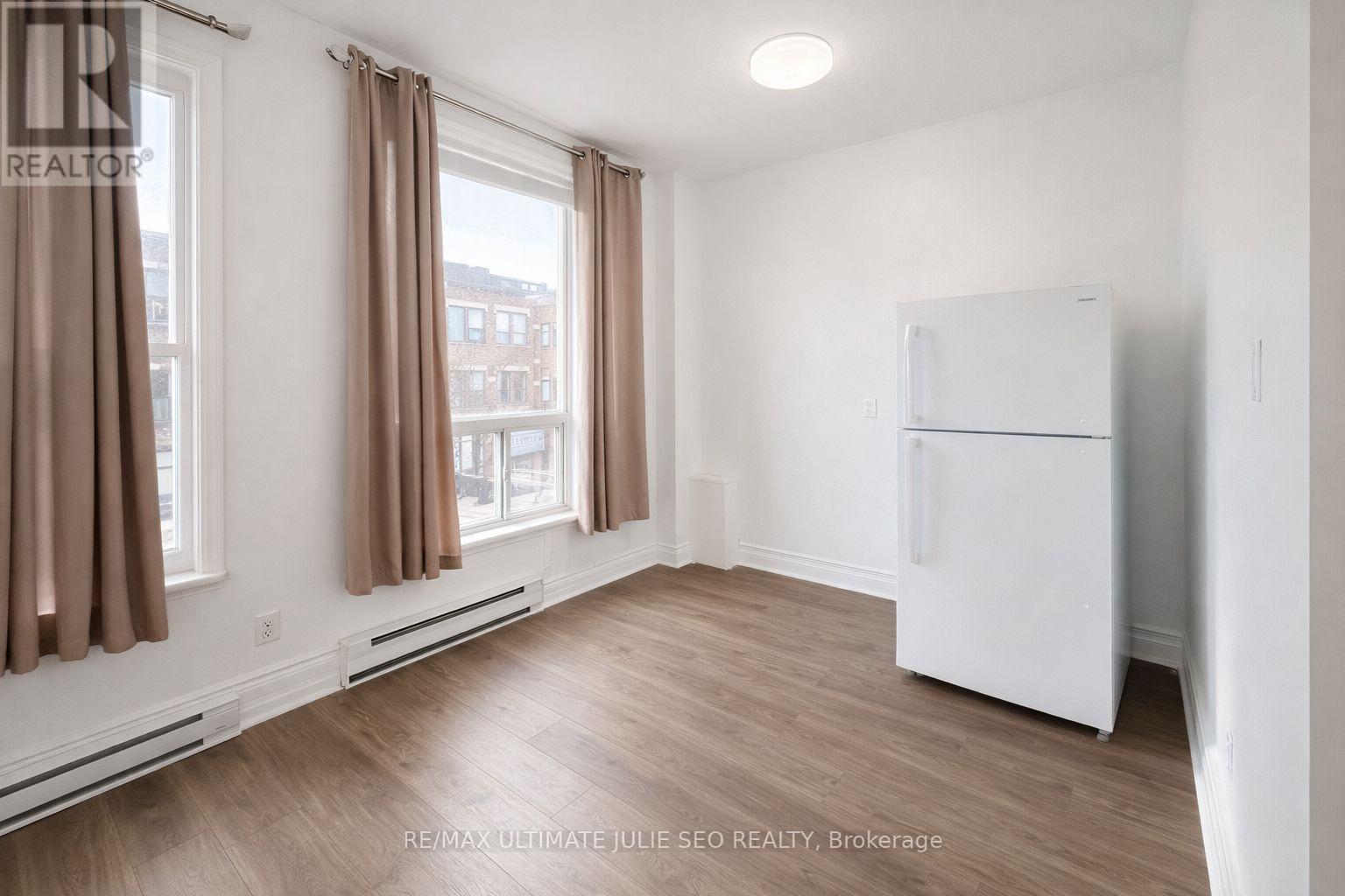 454 Bloor Street W, Toronto, Ontario  M5S 1X8 - Photo 12 - C12943872