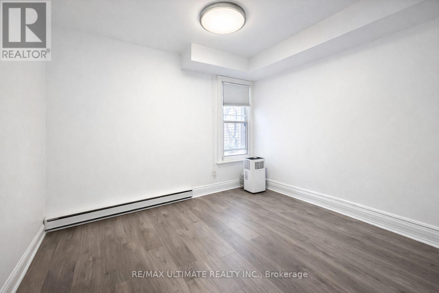 454 Bloor Street W, Toronto, Ontario  M5S 1X8 - Photo 9 - C12943872