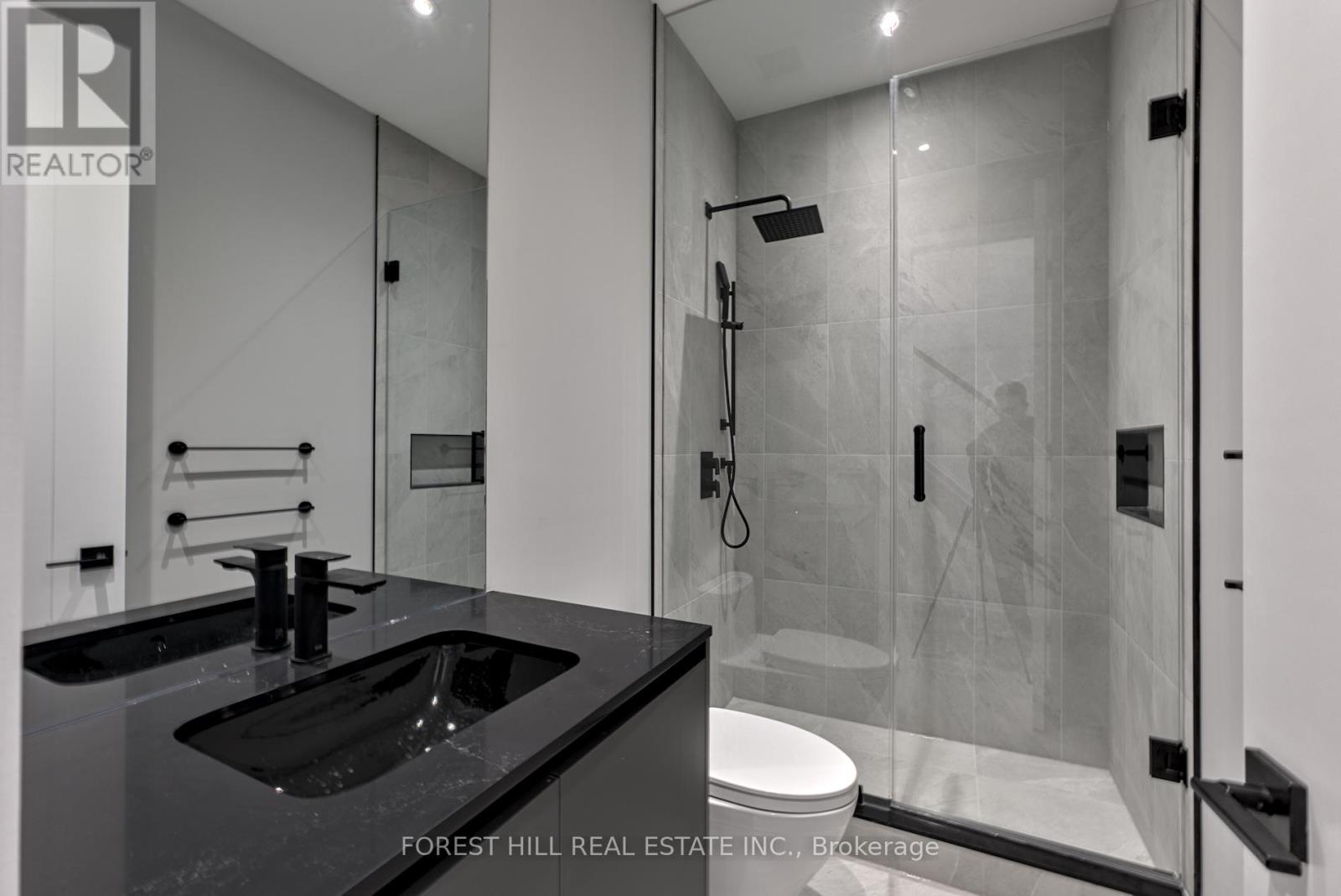 42 Cameron Avenue, Toronto, Ontario  M2N 1E1 - Photo 36 - C12943920