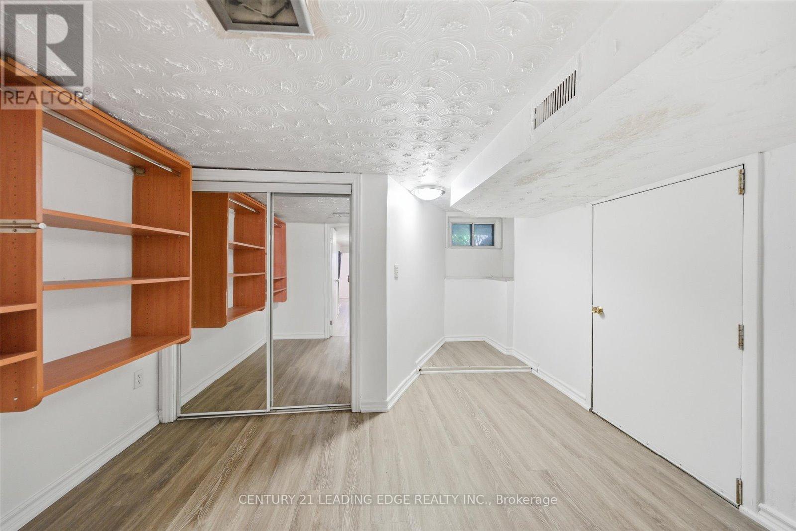 30 Ulster Street, Toronto, Ontario  M5S 1E3 - Photo 25 - C12943968