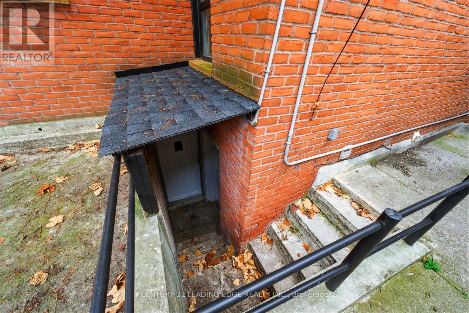 30 Ulster Street, Toronto, Ontario  M5S 1E3 - Photo 30 - C12943968