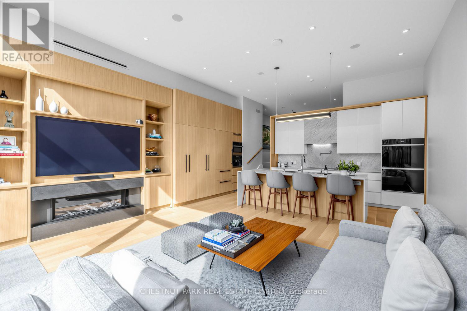 55 Farnham Avenue, Toronto, Ontario  M4V 1H6 - Photo 17 - C12943972