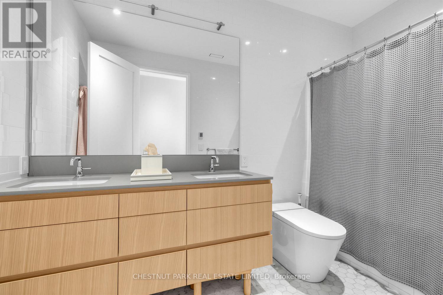 55 Farnham Avenue, Toronto, Ontario  M4V 1H6 - Photo 25 - C12943972