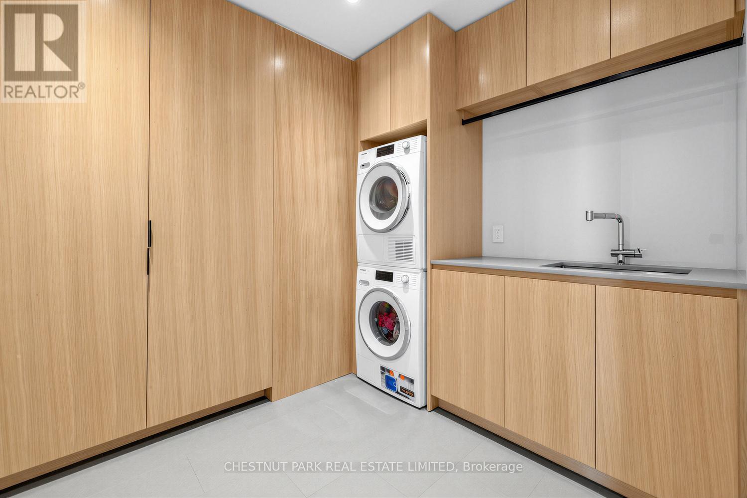 55 Farnham Avenue, Toronto, Ontario  M4V 1H6 - Photo 26 - C12943972