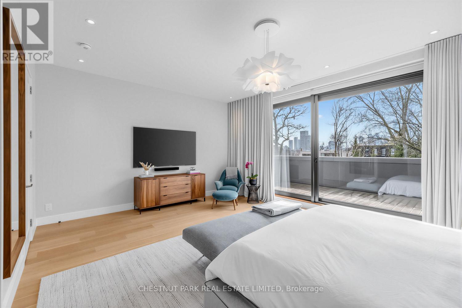 55 Farnham Avenue, Toronto, Ontario  M4V 1H6 - Photo 34 - C12943972