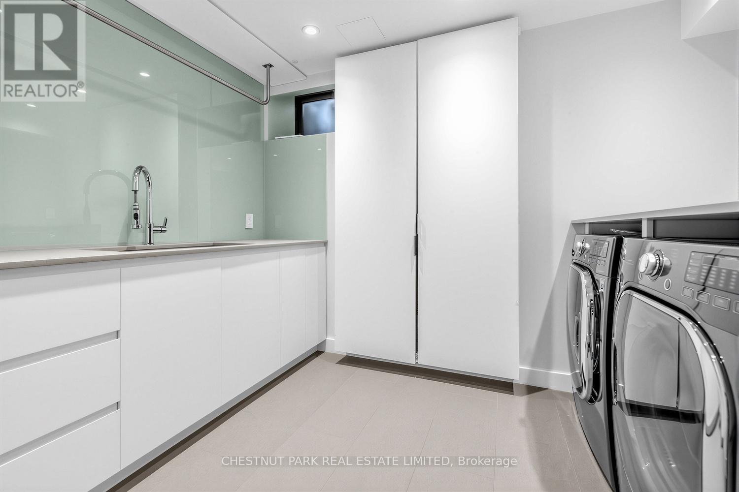 55 Farnham Avenue, Toronto, Ontario  M4V 1H6 - Photo 43 - C12943972