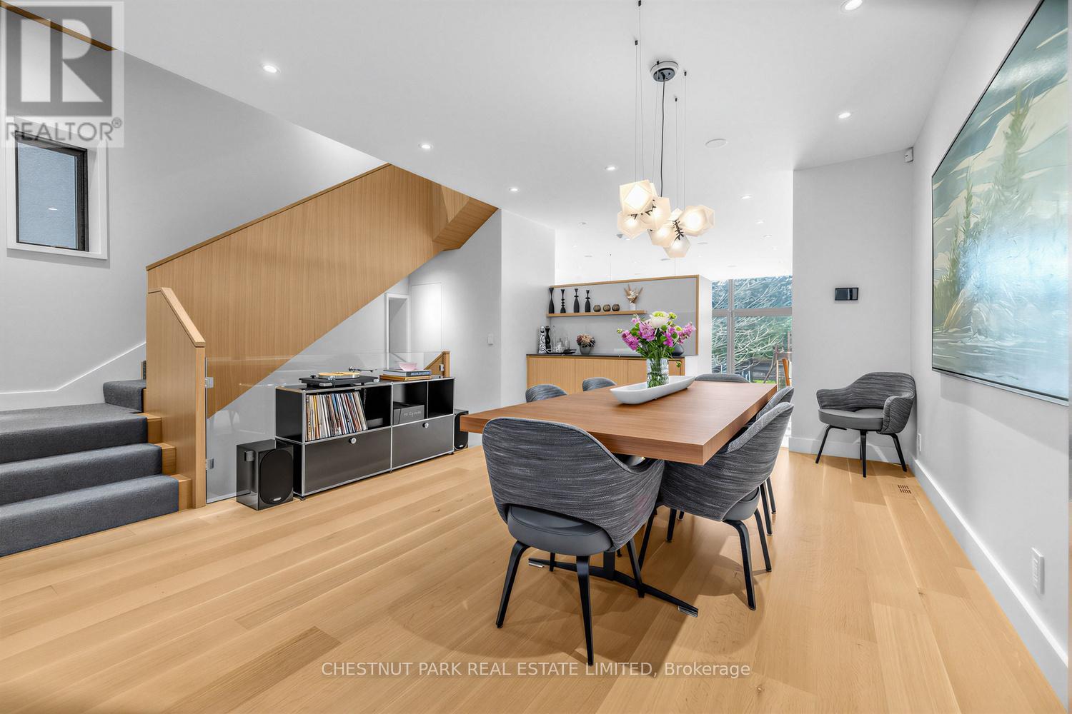 55 Farnham Avenue, Toronto, Ontario  M4V 1H6 - Photo 8 - C12943972