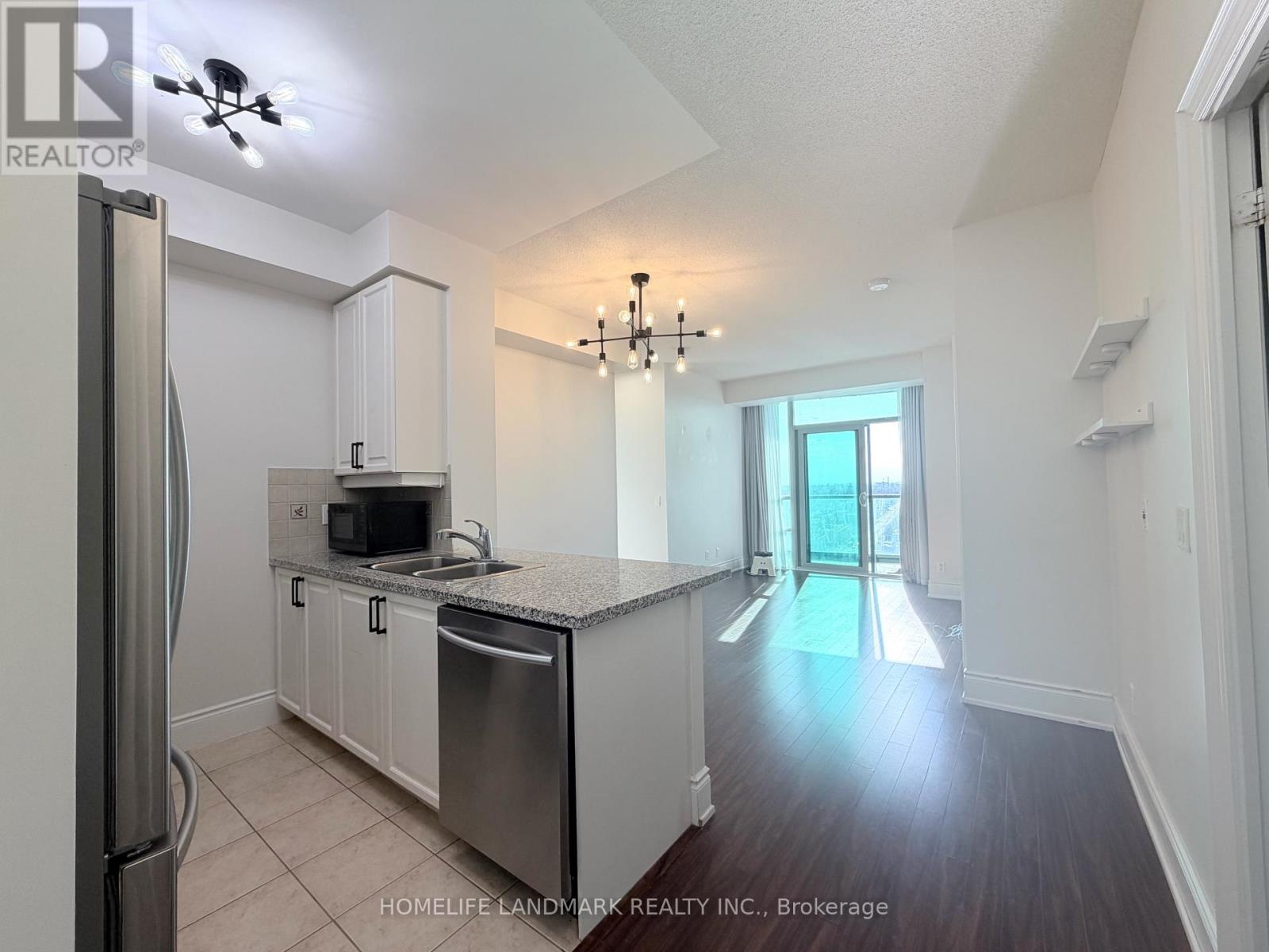 1607 - 15 Greenview Avenue, Toronto, Ontario  M2M 4M7 - Photo 9 - C12943980
