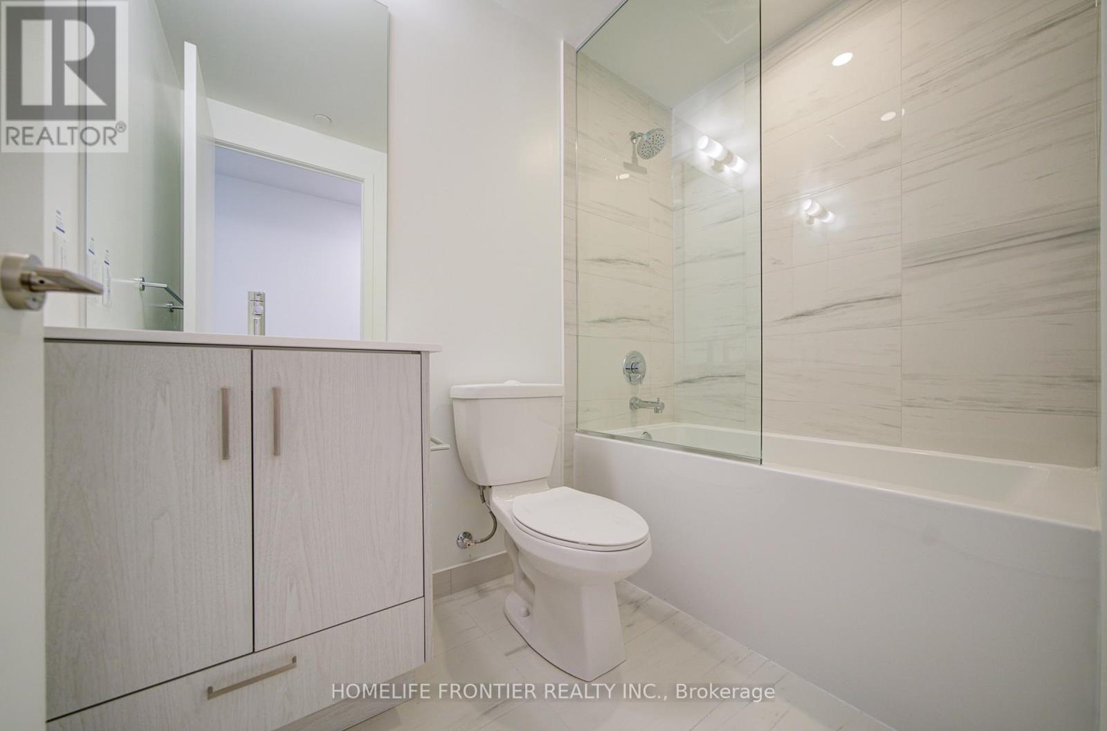 4212 - 180 Front Street N, Toronto, Ontario  M5A 0A9 - Photo 26 - C12943992