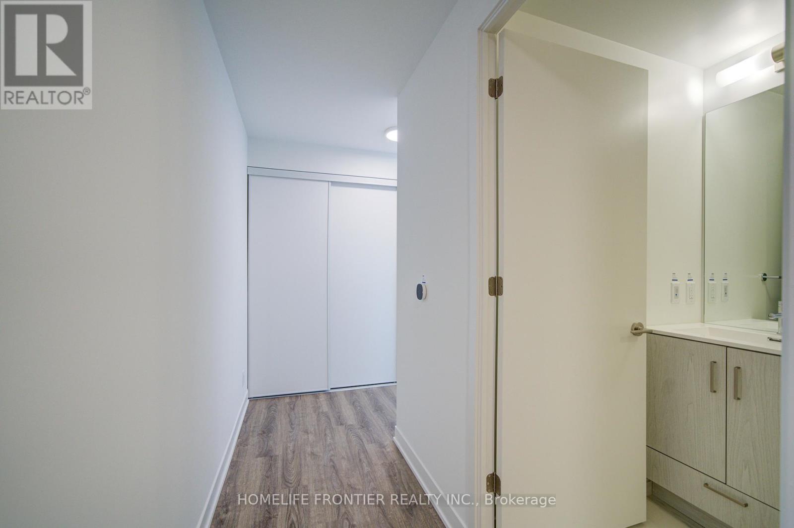 4212 - 180 Front Street N, Toronto, Ontario  M5A 0A9 - Photo 6 - C12943992