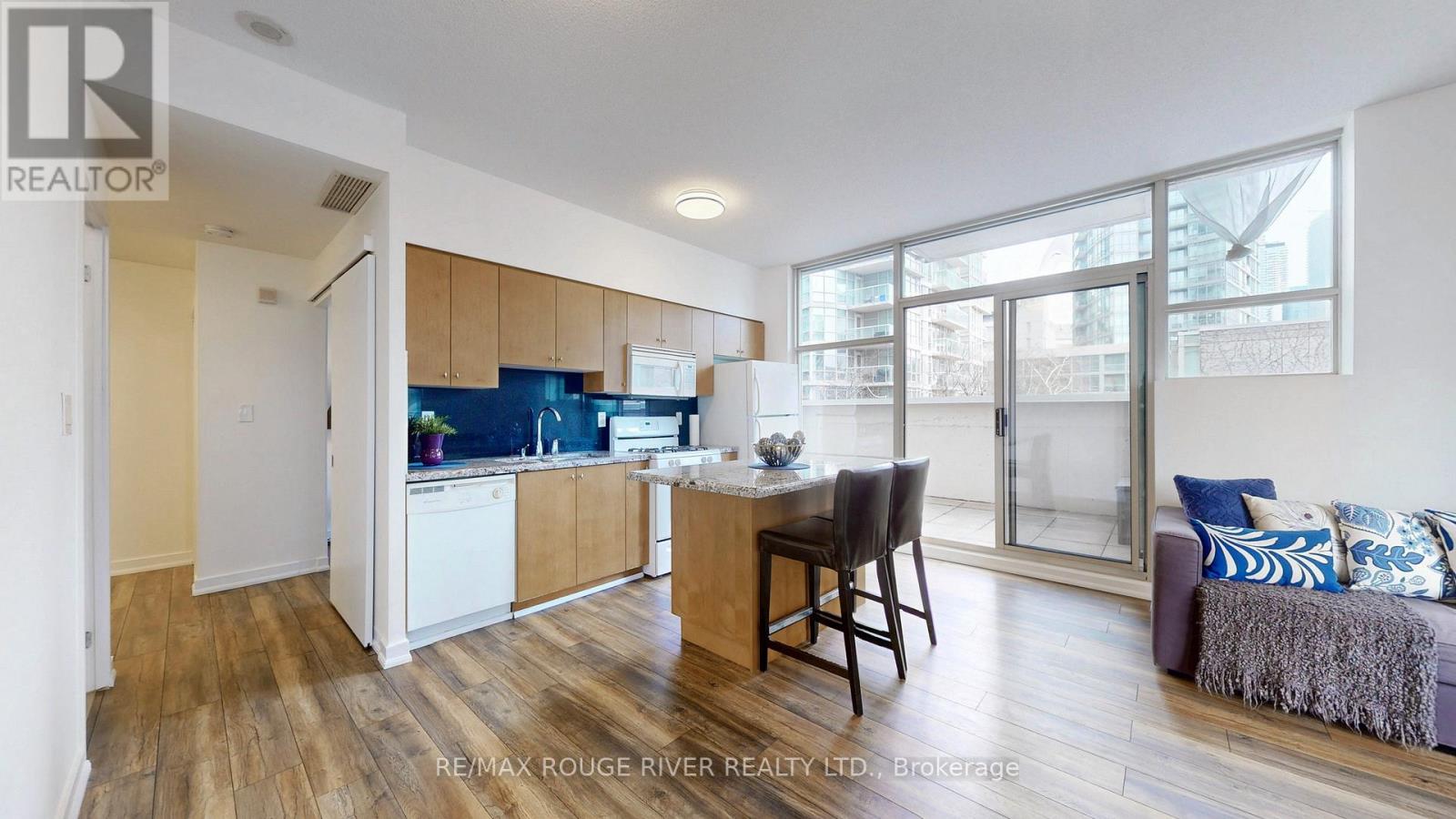 M03 - 9 Spadina Avenue, Toronto, Ontario  M5V 3V5 - Photo 11 - C12944000