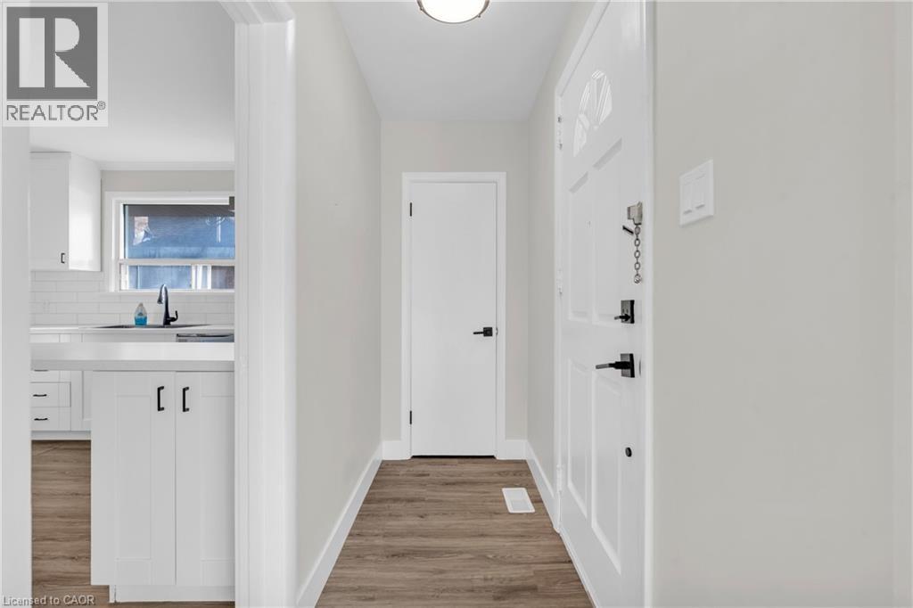 220 Bruce Street Unit# Upper, Kitchener, Ontario  N2B 1Z3 - Photo 3 - 40816470