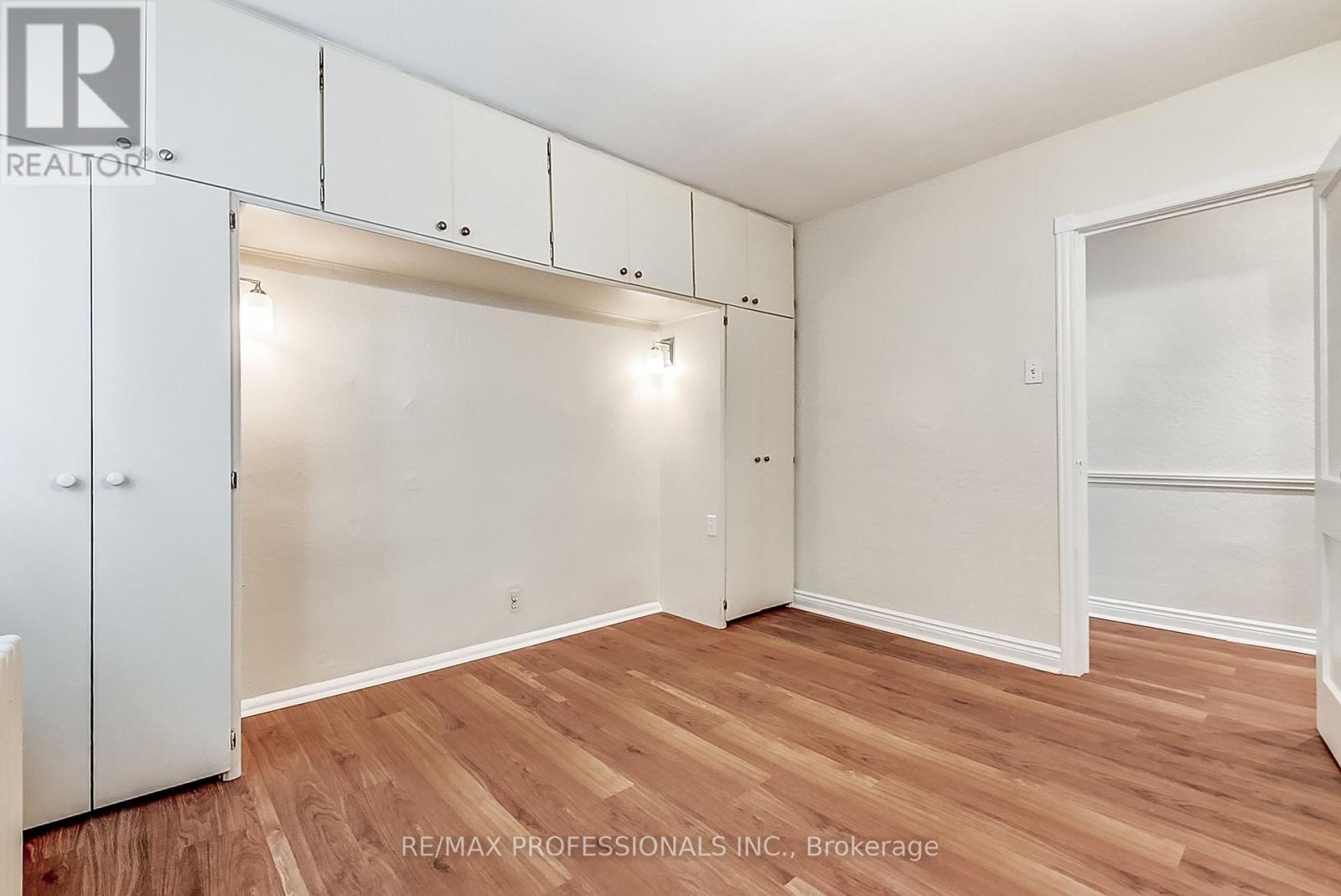 Main - 220 Millwood Road, Toronto, Ontario  M4S 1J7 - Photo 10 - C12944104