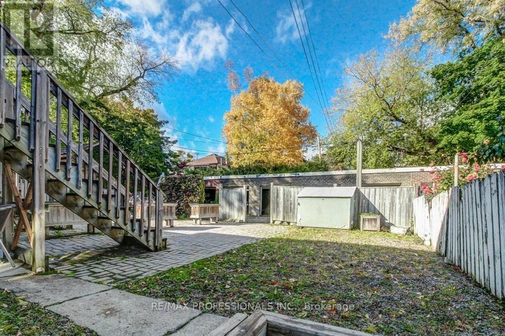 Main - 220 Millwood Road, Toronto, Ontario  M4S 1J7 - Photo 15 - C12944104