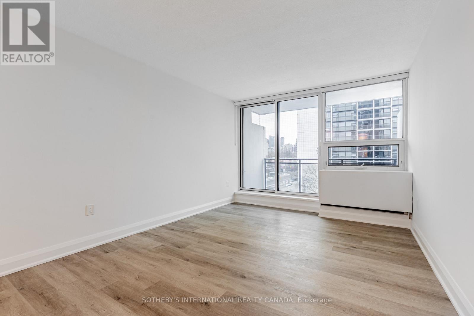 1002 - 191 Sherbourne Street, Toronto, Ontario  M5A 3X1 - Photo 5 - C12944146