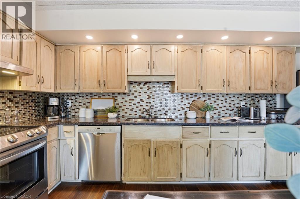 384 Erb Street W Unit# 404, Waterloo, Ontario  N2L 1W6 - Photo 6 - 40816289