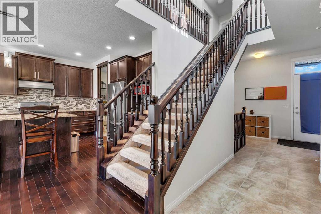 63 Panton View NW, Calgary, Alberta  T3K 0W2 - Photo 5 - A2268965