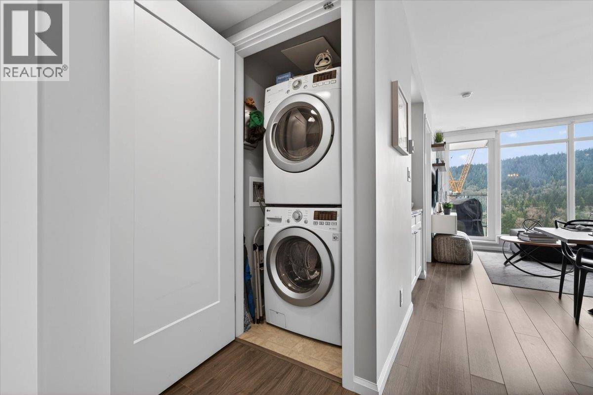 1003 520 Como Lake Avenue, Coquitlam, British Columbia  V3J 0E8 - Photo 31 - R3104826