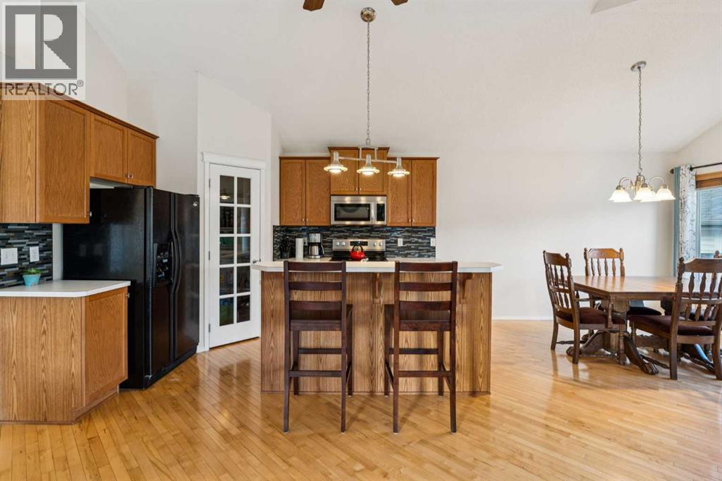 202 Copperfield Gardens SE, Calgary, Alberta  T2Z 4C1 - Photo 10 - A2294371