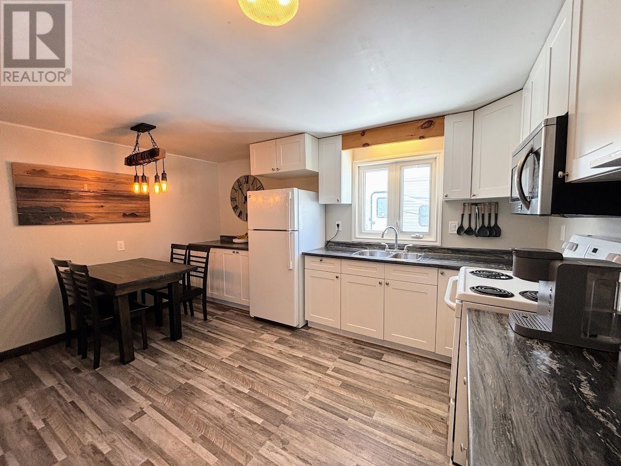 10 Jackson Cres, Marathon, Ontario  P0T 2E0 - Photo 3 - TB2600326