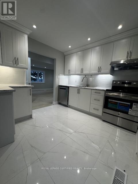 16 Almond Avenue, Whitby, Ontario  L1P 1K5 - Photo 21 - E12943834