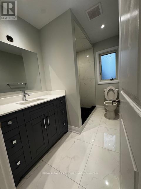 16 Almond Avenue, Whitby, Ontario  L1P 1K5 - Photo 8 - E12943834