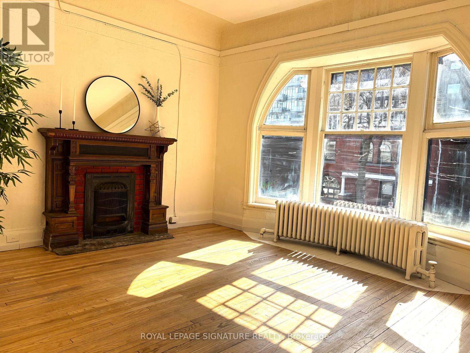 1 - 1 HAMILTON STREET, Toronto, Ontario