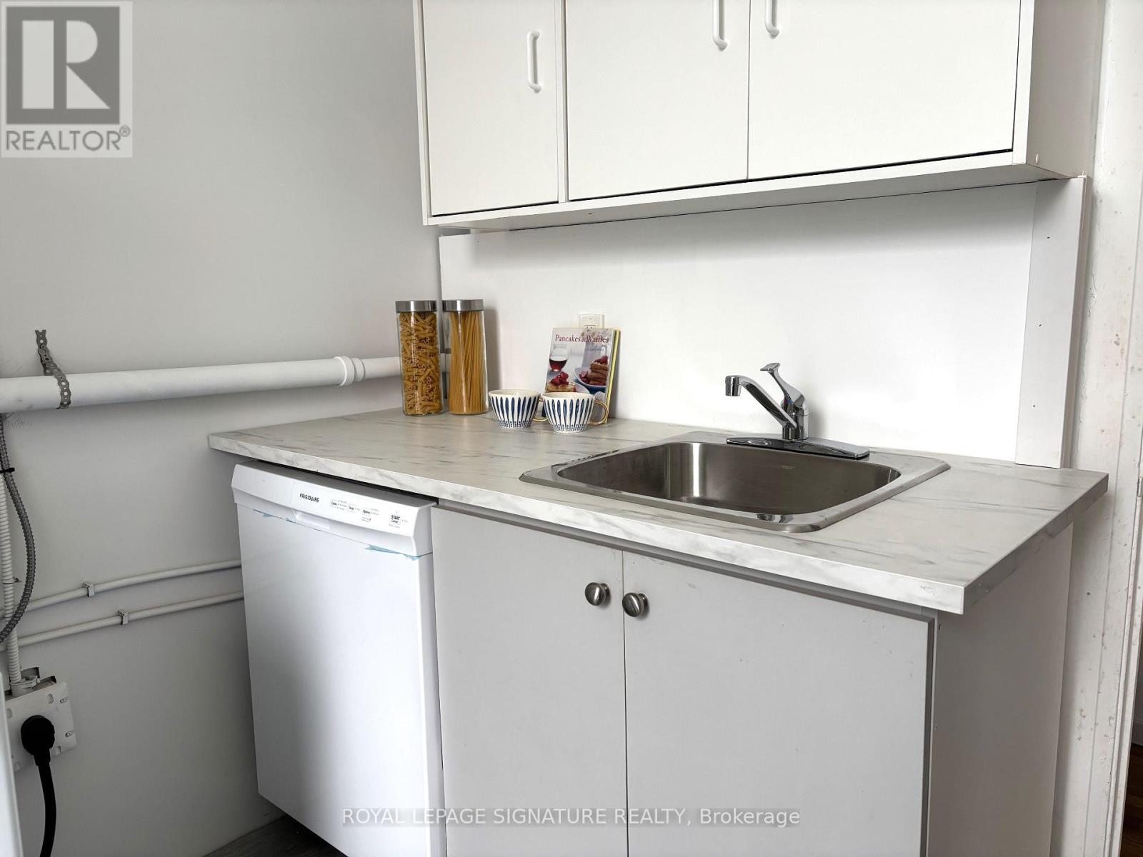 1 - 1 Hamilton Street, Toronto, Ontario  M4M 2C4 - Photo 10 - E12943922