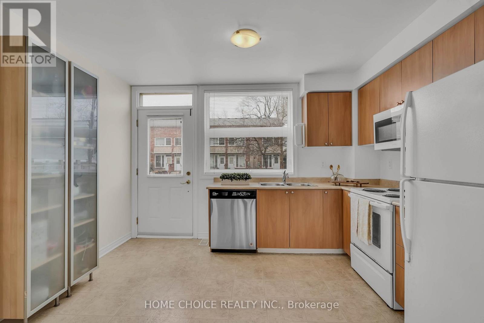 121 - 10 Fairwood Crescent, Toronto, Ontario  M1E 3T1 - Photo 8 - E12944100