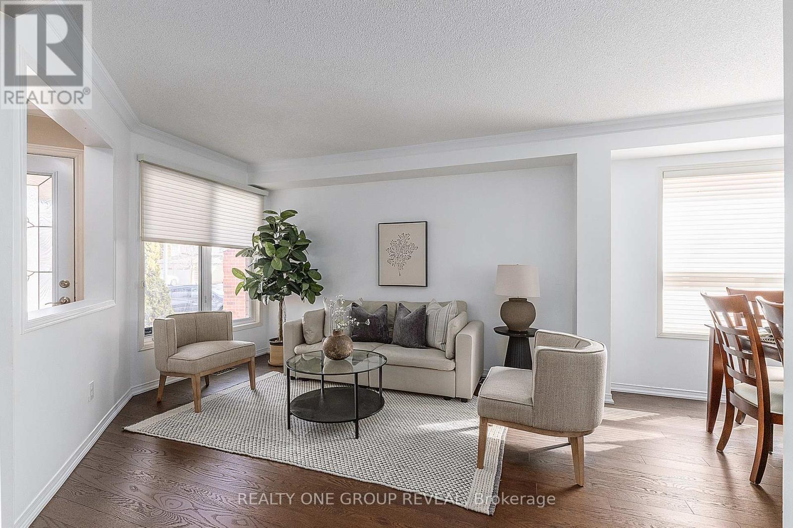 37 Wetherburn Drive, Whitby, Ontario  L1P 1M7 - Photo 4 - E12944108