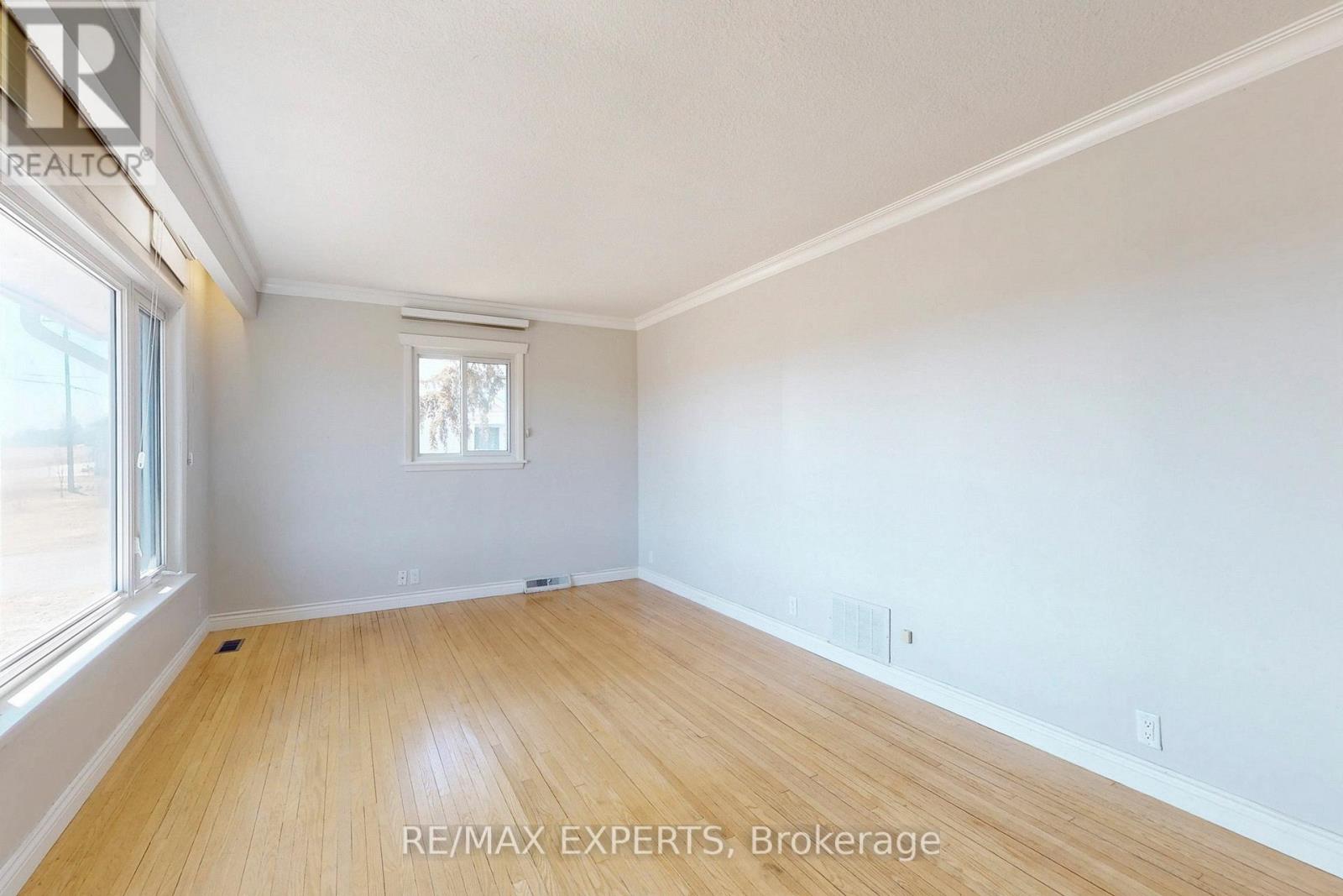 2088 Killarney Beach Road, Innisfil, Ontario  L0L 1W0 - Photo 8 - N12943904