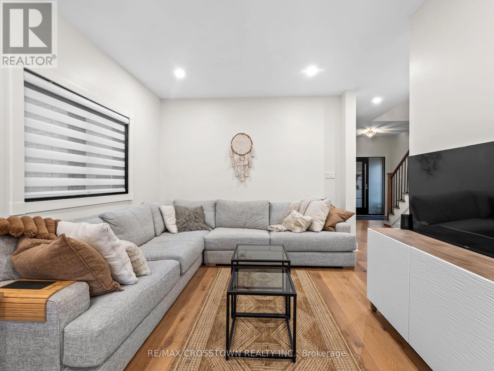 109 Golden Gate Circle, Vaughan, Ontario  L4H 1N6 - Photo 11 - N12943930