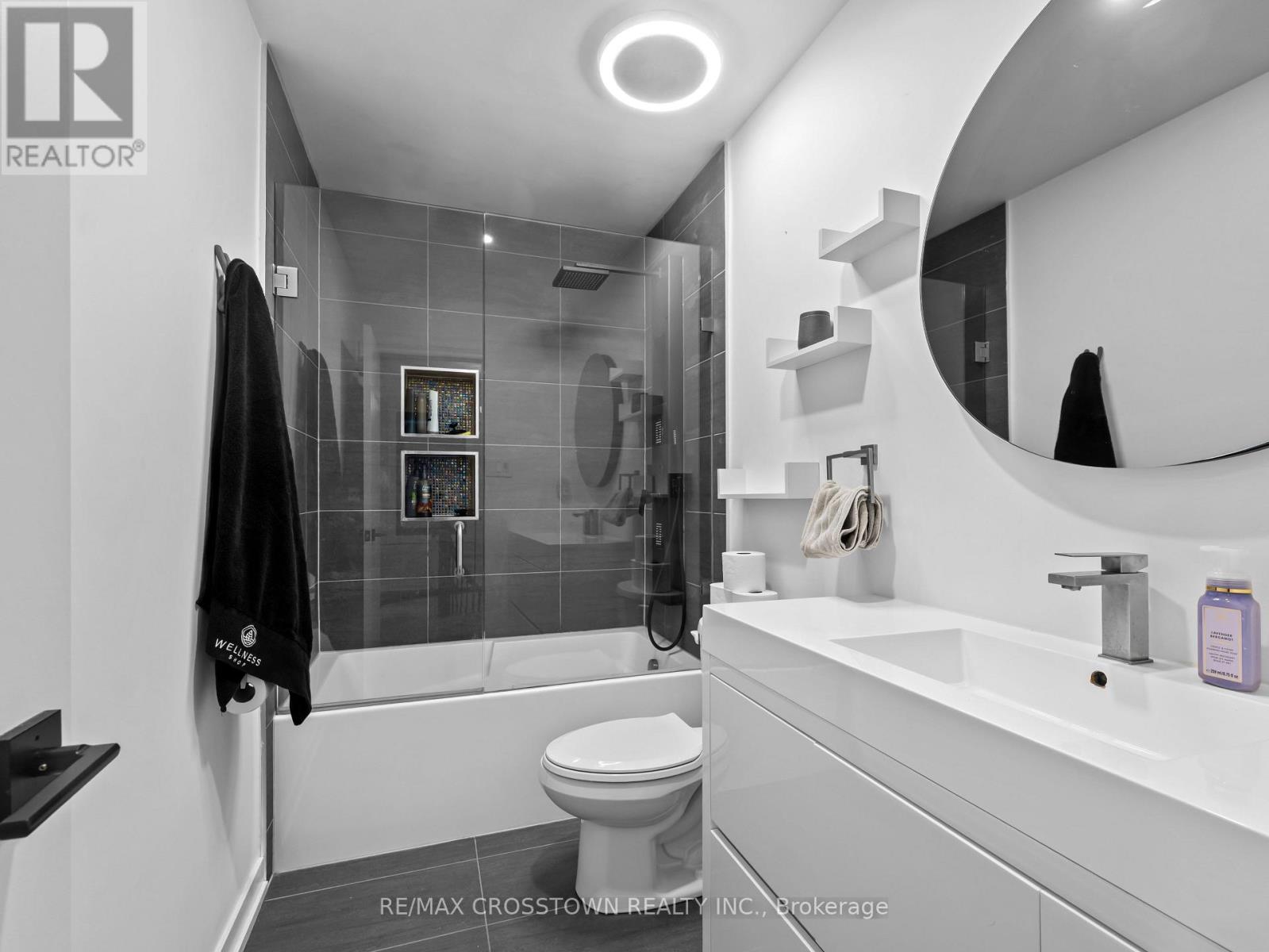 109 Golden Gate Circle, Vaughan, Ontario  L4H 1N6 - Photo 16 - N12943930