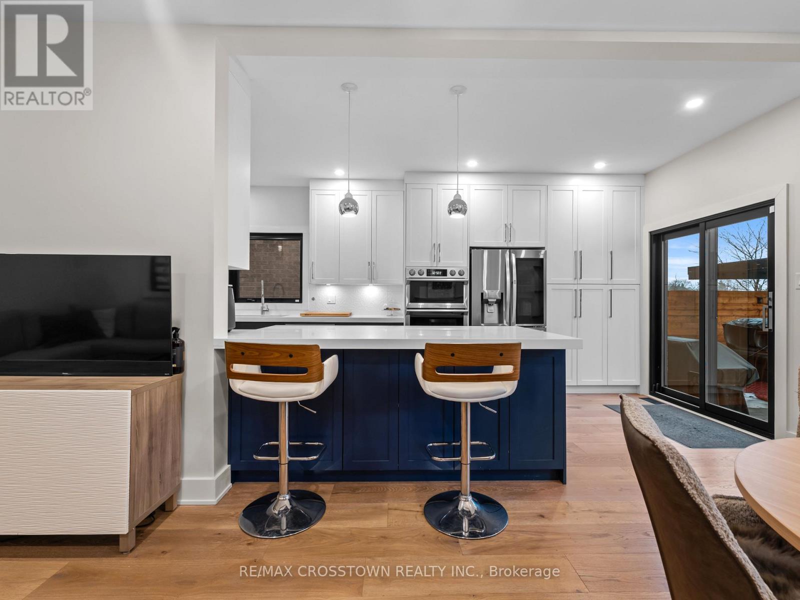 109 Golden Gate Circle, Vaughan, Ontario  L4H 1N6 - Photo 7 - N12943930